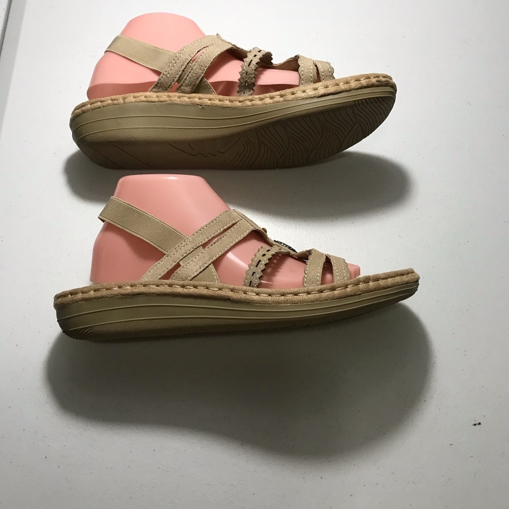 Earth Spirit Tan Suede Embellished Strappy Sandals SB-K - Picture 7 of 8